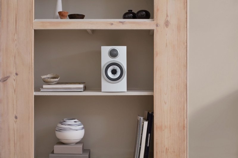 Bowers & Wilkins 707 S3