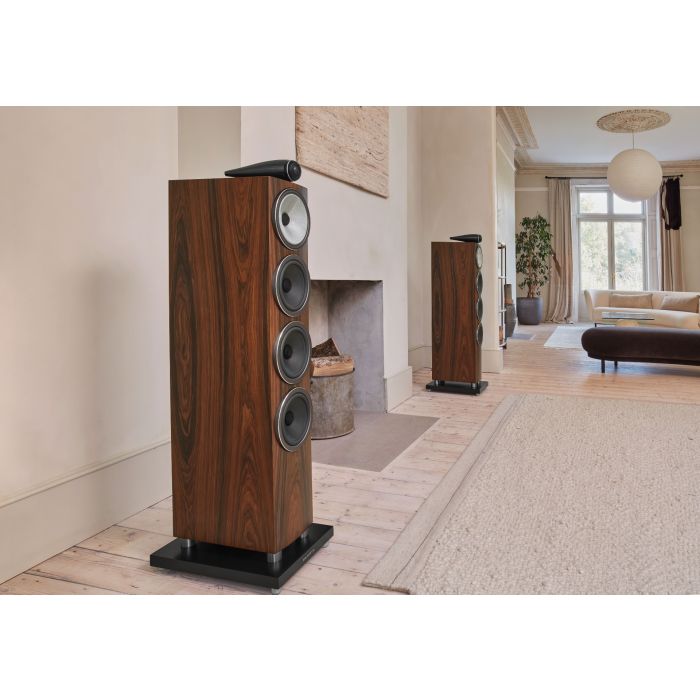 Bowers & Wilkins 702 S3