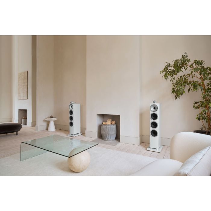 Bowers & Wilkins 702 S3