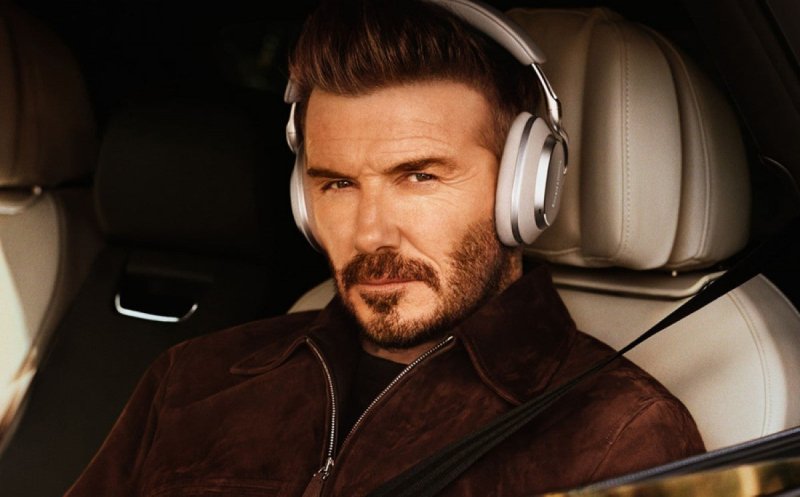 Bowers & Wilkins Px8 S2