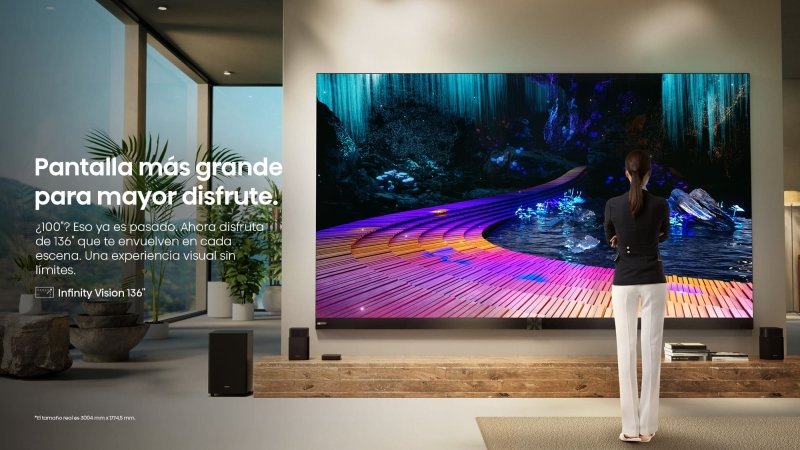 Hisense 136 MX MicroLED