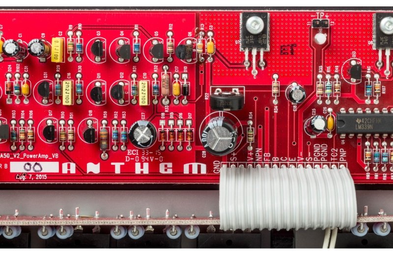 Anthem MCA 525 V2