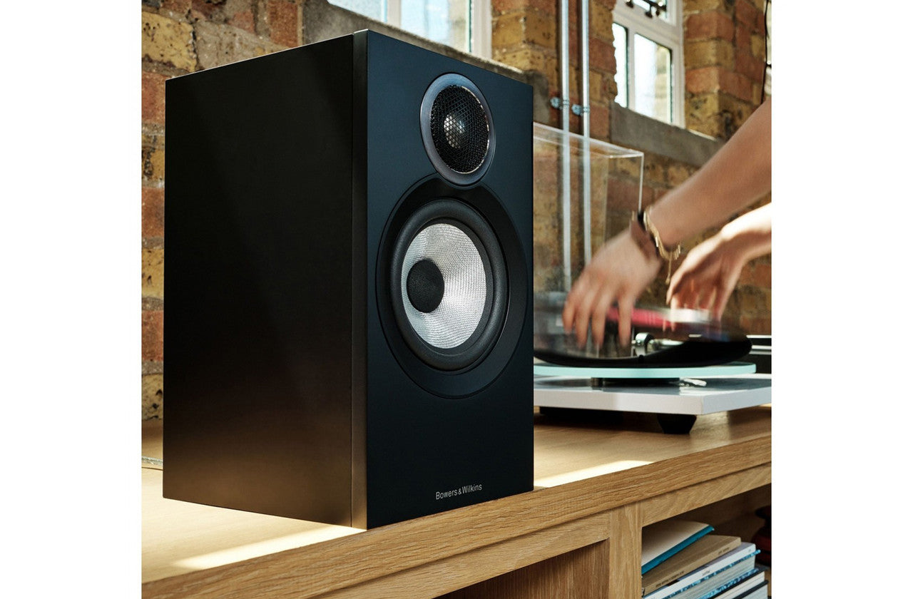 Bowers & Wilkins 607 S3