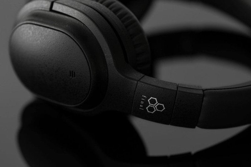 Final Audio Design UX3000