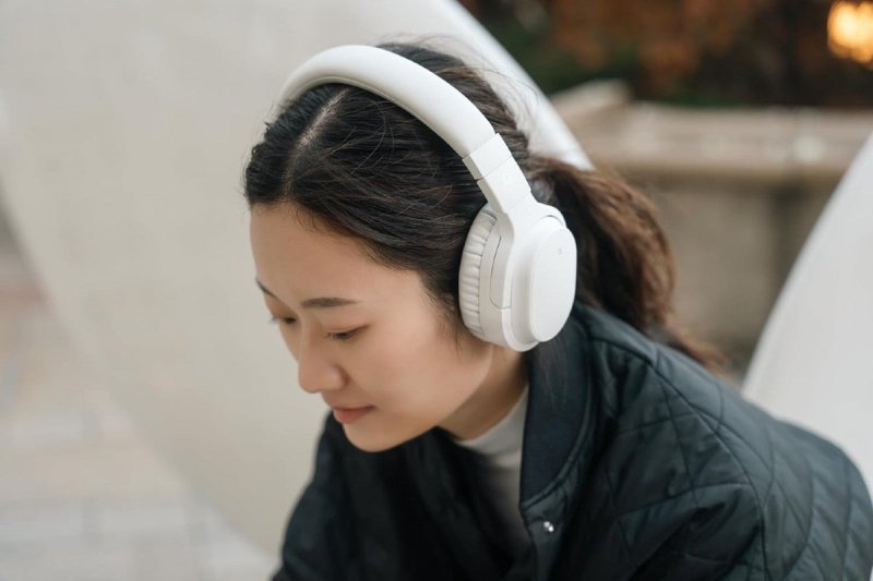 Final Audio Design UX3000