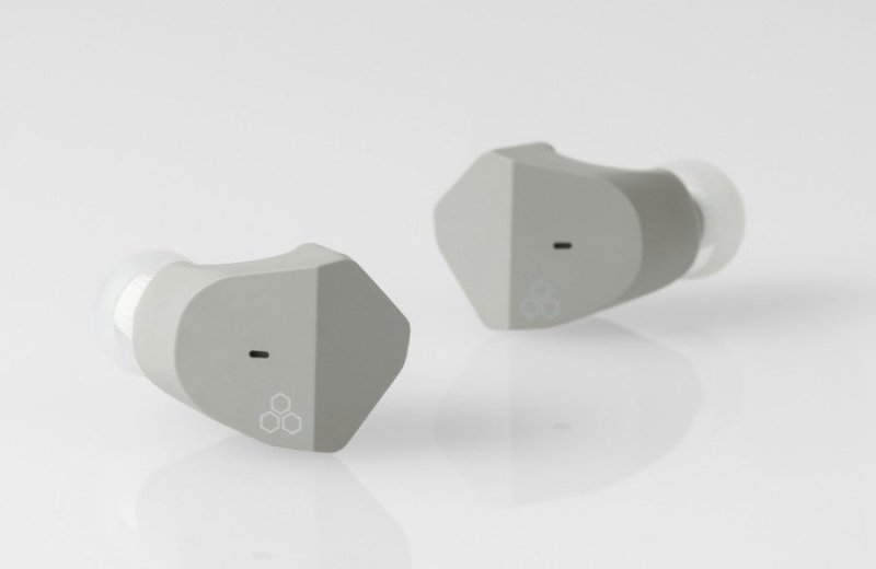 Final Audio Design ZE2000