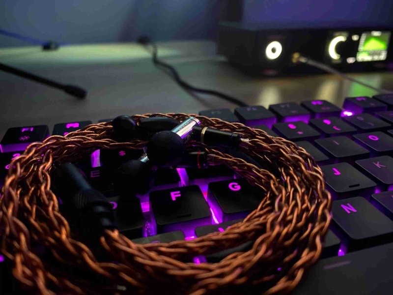 Final Audio Design E5000