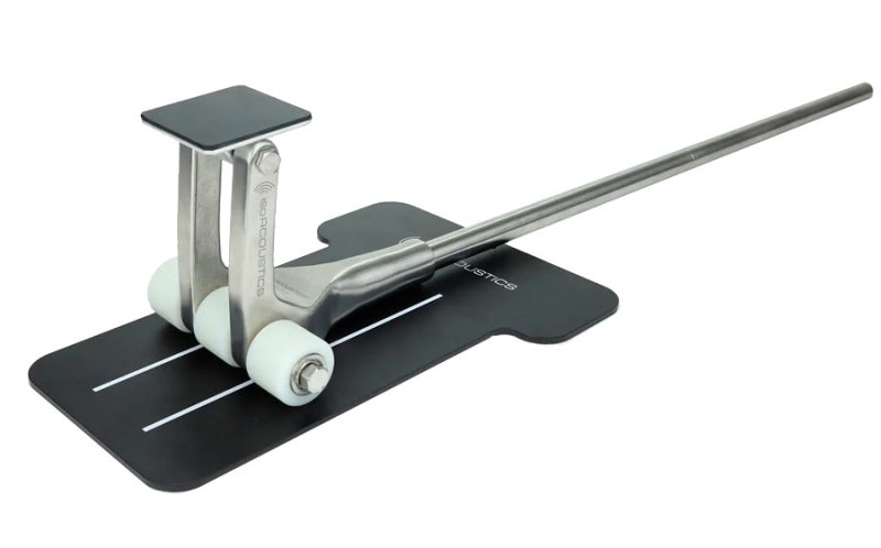 IsoAcoustics F1 Speaker Jack