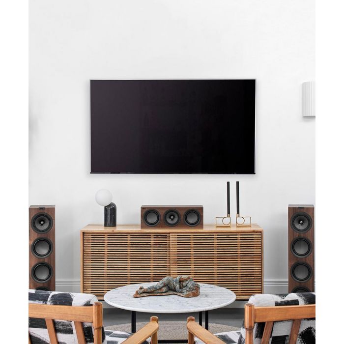 Altavoz central KEF Q250c sala nogal