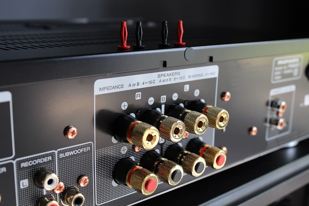 Marantz PM6007 |  Amplificador estéreo integrado