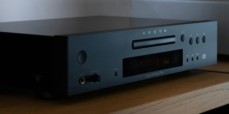 Onkyo C-30 CD Player