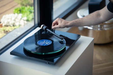 Pro-Ject T2