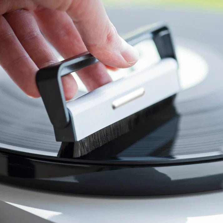 Pro-Ject Brush It