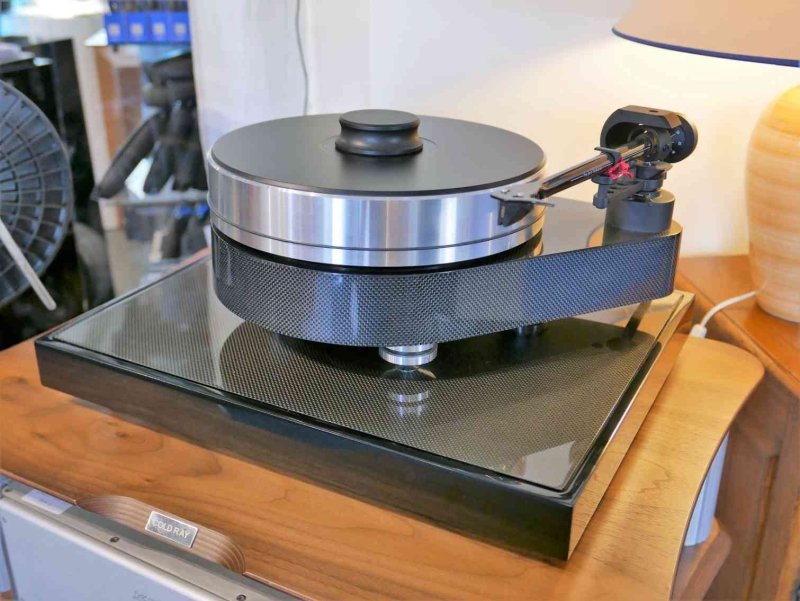 Pro-Ject RPM 10 Carbon