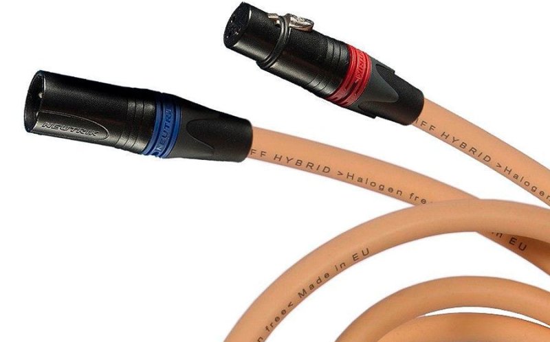 Van-Den-Hul The Cliff XLR 3T